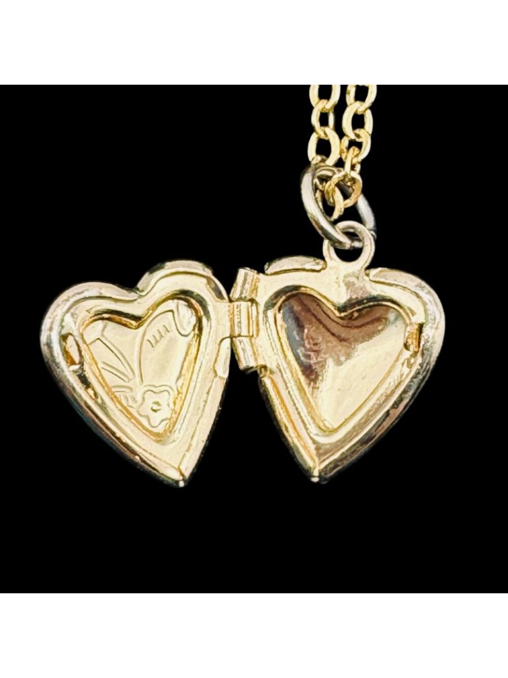 Heart Locket Gold tone Necklace Etched Floral 18" 13mm Coquette Cottagecore Love - Picture 2 of 7